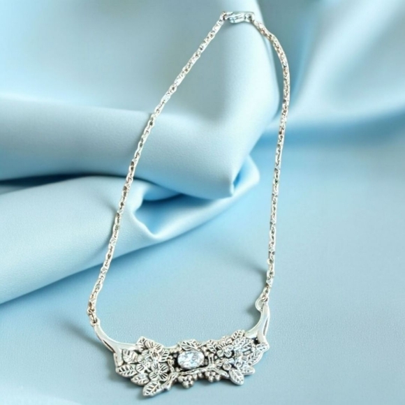 Signed .925 Silver Flower Necklace With Intricate Chain - Picture 2 of 6